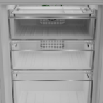 Blomberg KNE4554EVI 54cm Integrated 70:30 Frost Free Fridge Freezer – White