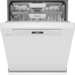 Miele G7600SC Freestanding Dishwasher in Brilliant White