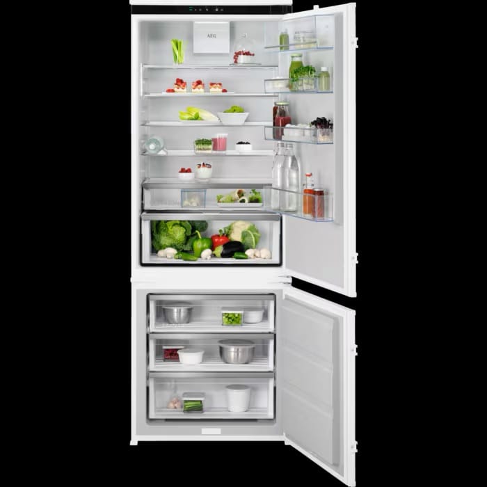 AEG NSC7T751ES 18.4cm 7000 Series Integrated Fridge Freezer
