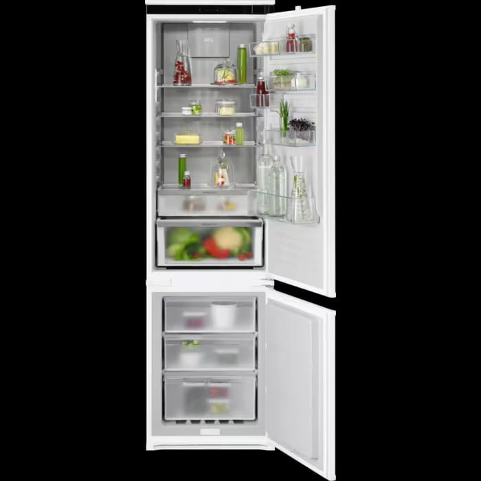 AEG NSC8M192DS 8000 Series Cooling 360&deg; Integrated Fridge Freezer 188.4cm